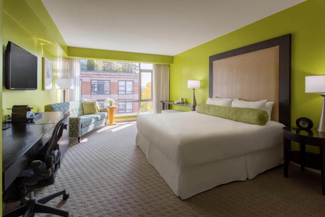 Opus Vancouver Bagian luar foto