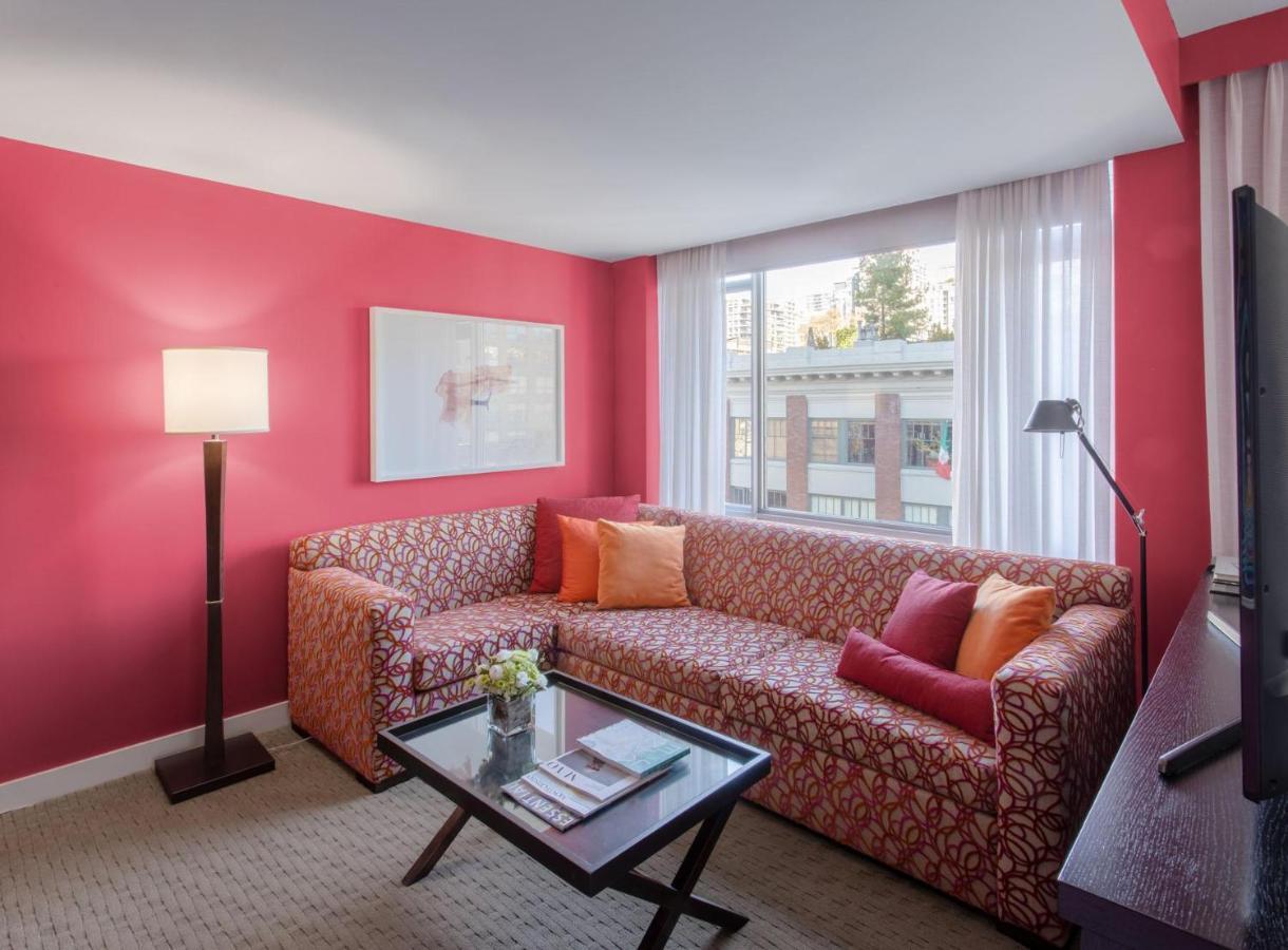 Opus Vancouver Bagian luar foto
