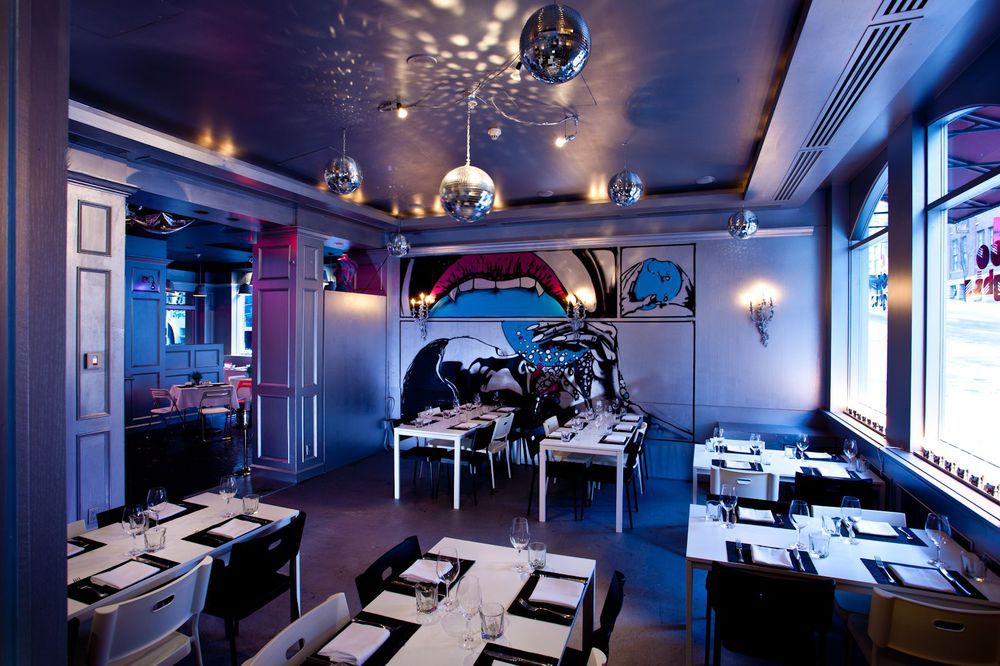 Opus Vancouver Restoran foto