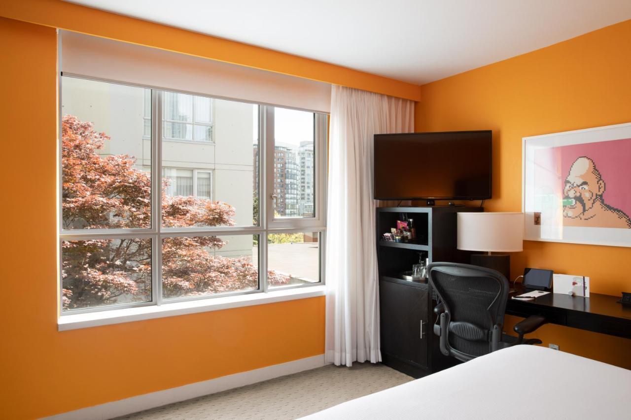 Opus Vancouver Bagian luar foto